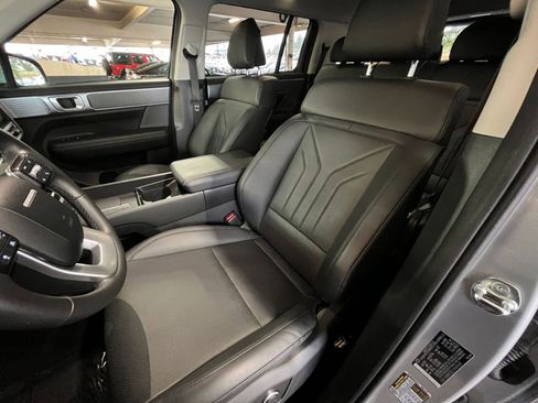 Used 2025 Hyundai Santa Fe SEL image 39