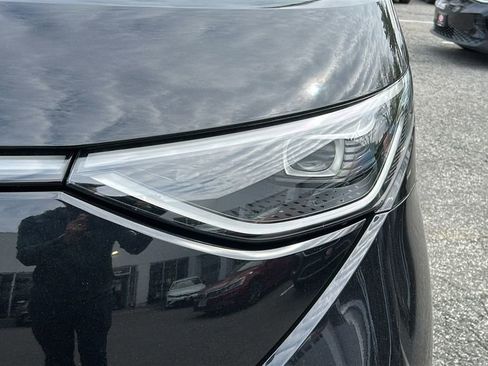 New 2025 Volkswagen ID. Buzz Pro S RWD image 7