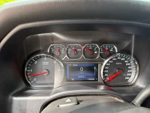 Used 2015 Chevrolet Silverado 2500 LT w/ LT Convenience Package AWD/4WD image 17