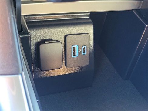 Certified 2022 Ford Explorer XLT w/ Equipment Group 202A image 11