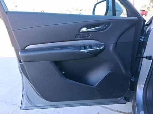 Used 2025 Cadillac XT4 Premium Luxury AWD/4WD image 16