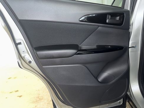 Used 2022 Mitsubishi Eclipse Cross LE image 24