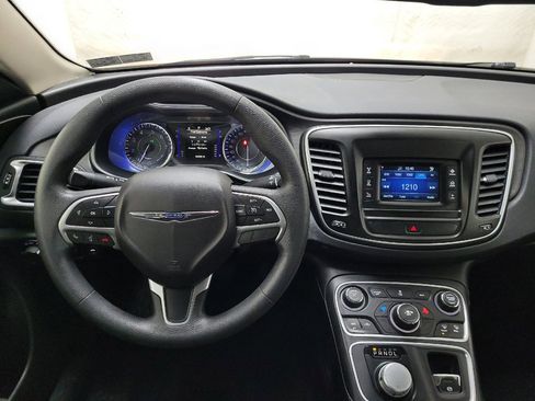 Used 2016 Chrysler 200 Limited image 22