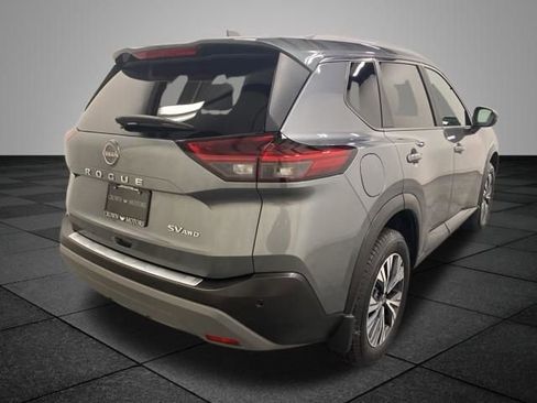 Used 2023 Nissan Rogue SV w/ SV Premium B Package image 7