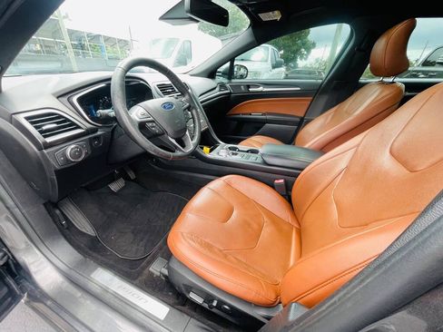 Used 2019 Ford Fusion Titanium FWD image 20