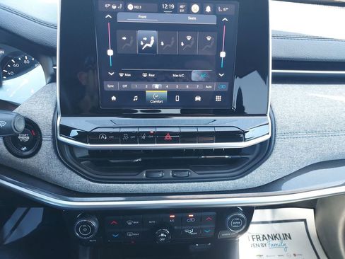 Used 2022 Jeep Compass Latitude w/ Convenience Group image 24