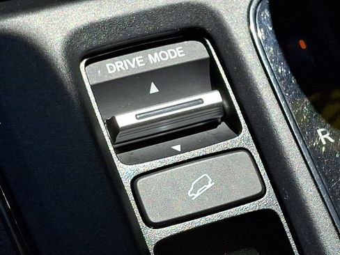 Used 2024 Honda CR-V Sport image 25
