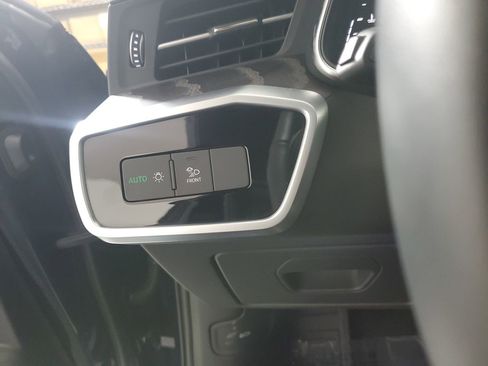 Used 2025 Audi A6 Premium Plus image 14