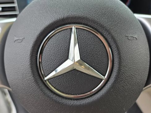 Used 2020 Mercedes-Benz GLE 350 4MATIC w/ Premium Package image 31