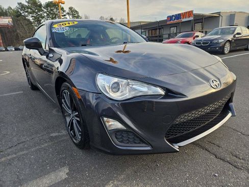 Used 2013 Scion FR-S image 3