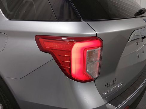 Used 2022 Ford Explorer Limited image 37