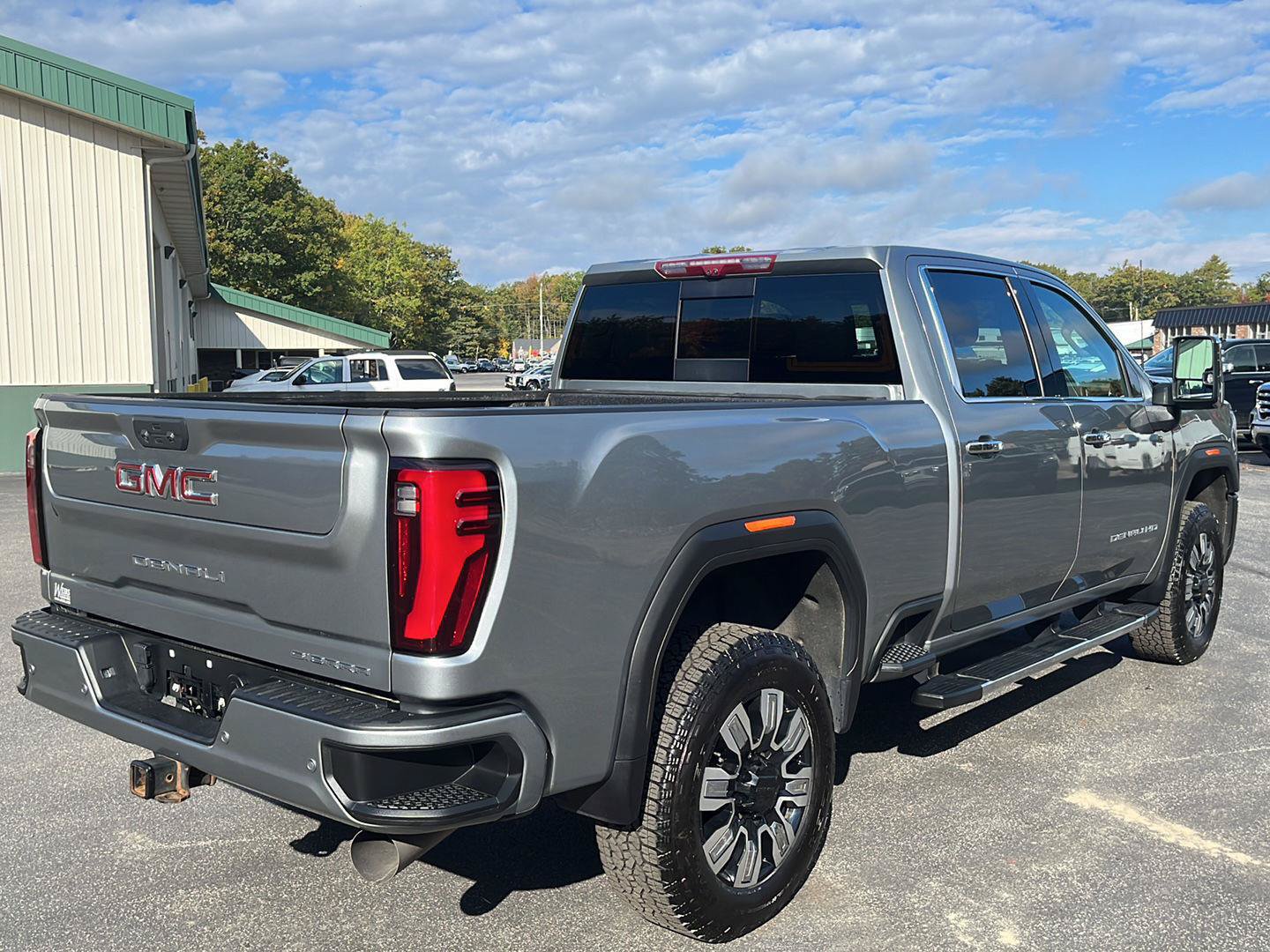 Used 2024 GMC Sierra 2500 Denali w/ Denali Reserve Package AWD/4WD image 5