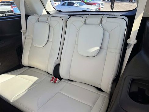 Used 2023 Lincoln Aviator Black Label w/ Jet Package image 13