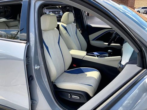 Used 2025 Acura ADX A-Spec image 9