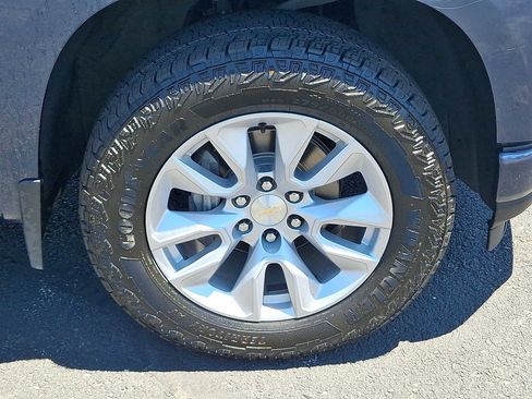 Used 2021 Chevrolet Silverado 1500 Custom AWD/4WD image 8