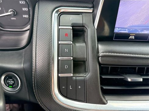 Used 2021 GMC Yukon XL SLT image 18