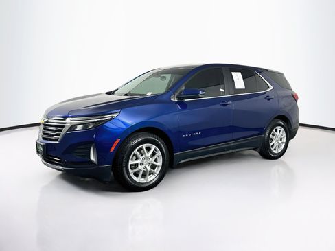 Used 2023 Chevrolet Equinox LT FWD image 3