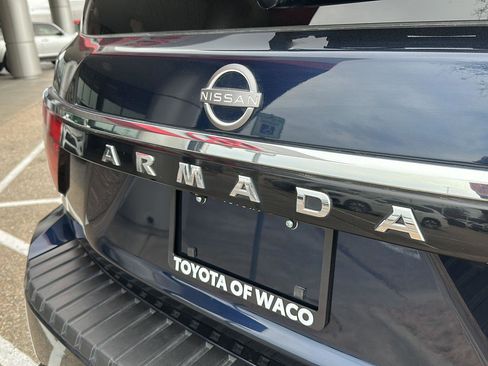 Used 2024 Nissan Armada Platinum w/ Captain's Chairs Package image 5