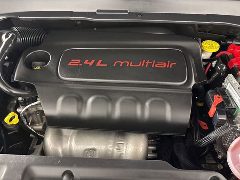 Used 2021 Jeep Compass Latitude image 30