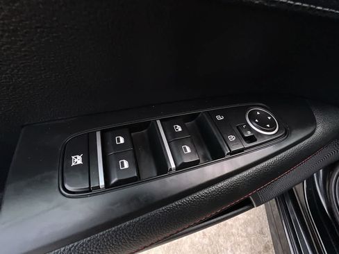 Certified 2022 Kia Forte GT FWD image 13