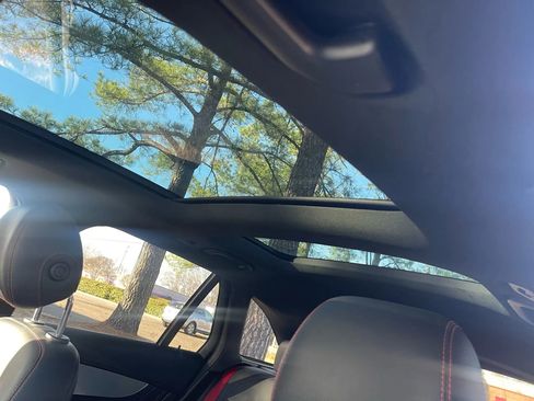 Used 2018 Mercedes-Benz GLC 43 AMG 4MATIC image 19