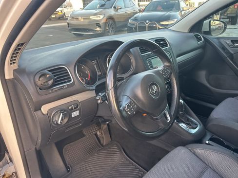 Used 2014 Volkswagen Golf TDI image 21