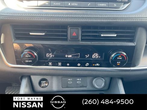 Certified 2024 Nissan Rogue SV AWD/4WD image 18