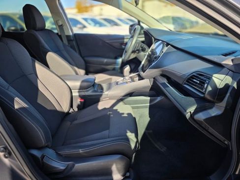 Used 2022 Subaru Outback Premium image 10