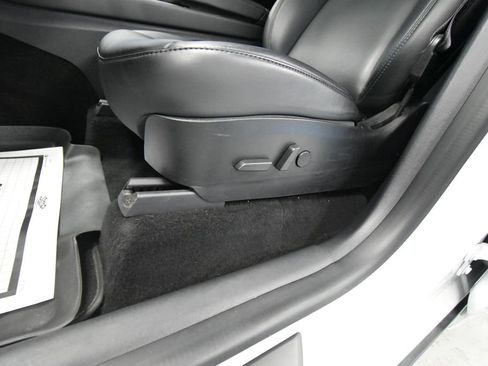 Used 2020 Tesla Model Y Performance image 6