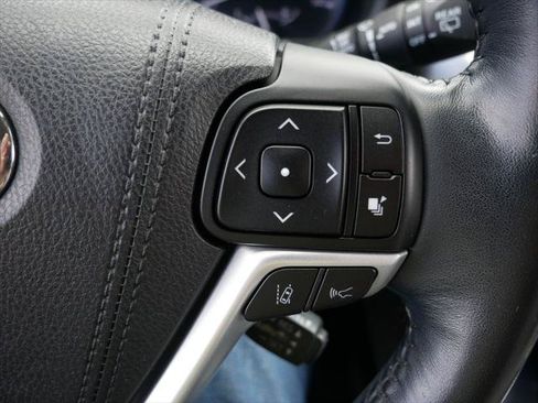 Certified 2018 Toyota Highlander Limited Platinum AWD/4WD image 26