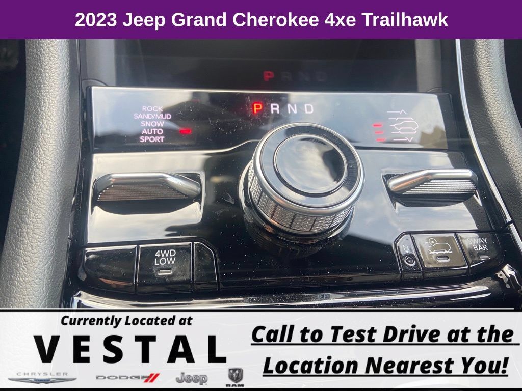 New 2023 Jeep Grand Cherokee Trailhawk AWD/4WD image 36