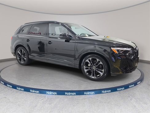 Used 2025 Audi Q7 3.0T Prestige w/ Prestige Package image 5