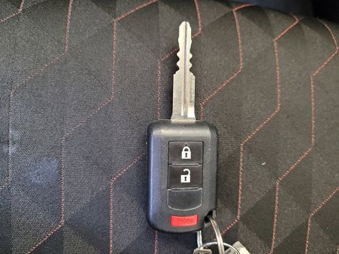 Used 2021 Mitsubishi Mirage image 32