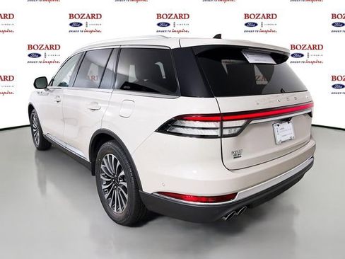 Certified 2022 Lincoln Aviator Reserve w/ Equipment Group 201A AWD/4WD image 6