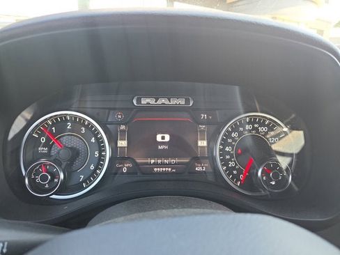 Used 2022 RAM 1500 Big Horn AWD/4WD image 22