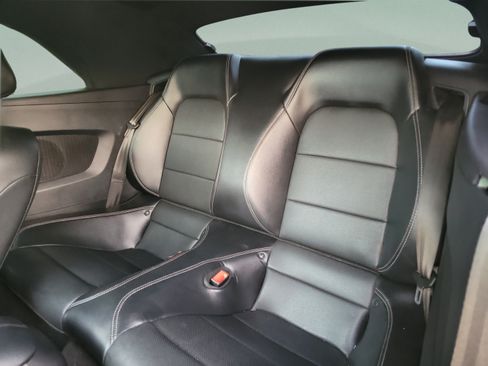 Used 2019 Ford Mustang GT Premium RWD image 5