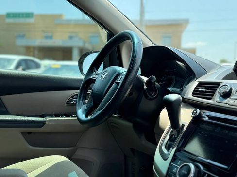 Used 2014 Honda Odyssey EX image 25