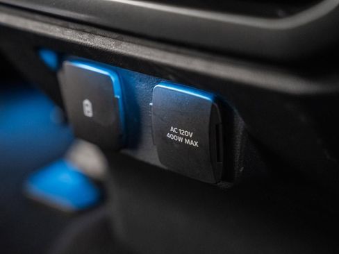 Used 2023 Ford F150 Lariat w/ Equipment Group 502A High image 43