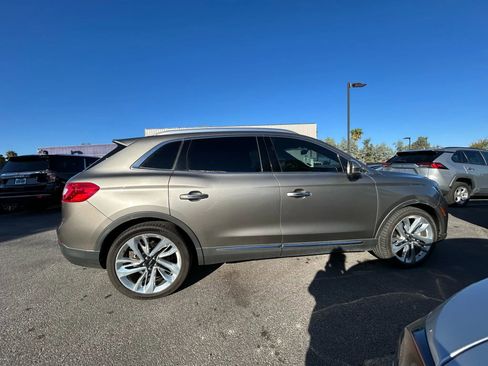 Used 2017 Lincoln MKX Reserve image 4
