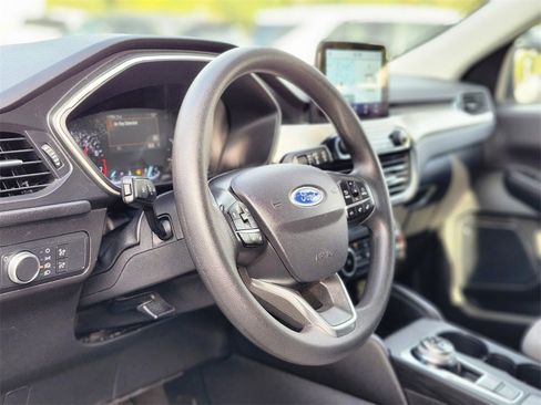 Certified 2021 Ford Escape SE w/ SE Sport Appearance Package image 19