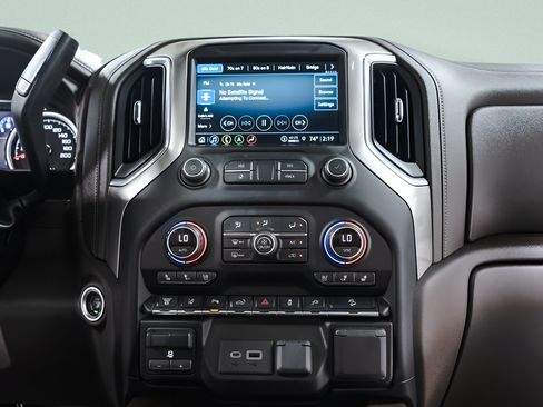 Used 2021 Chevrolet Silverado 2500 LTZ w/ LTZ Premium Package AWD/4WD image 15