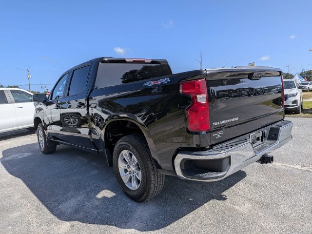 Used 2023 Chevrolet Silverado 1500 LT AWD/4WD image 5