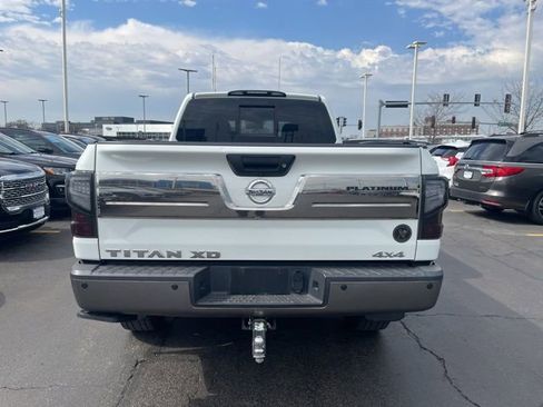 Used 2016 Nissan Titan XD image 3