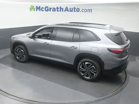 Used 2025 Buick Enclave Sport Touring w/ Power Package image 29