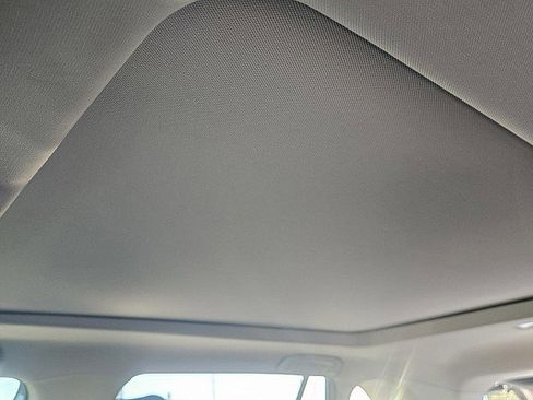 Used 2020 Toyota RAV4 Limited image 21