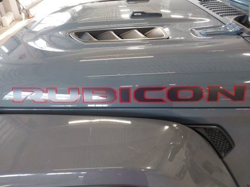 Used 2024 Jeep Wrangler Unlimited Rubicon image 24