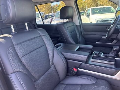 Used 2023 Toyota Sequoia SR5 w/ SR5 Premium Package AWD/4WD image 8