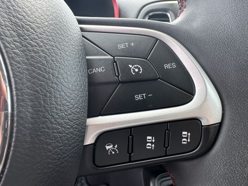 Used 2021 Jeep Compass Trailhawk AWD/4WD image 33