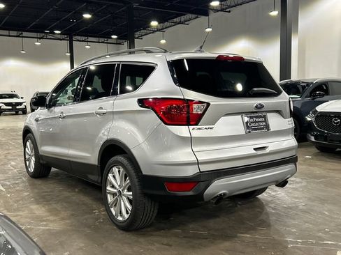 Used 2019 Ford Escape SEL AWD/4WD image 4