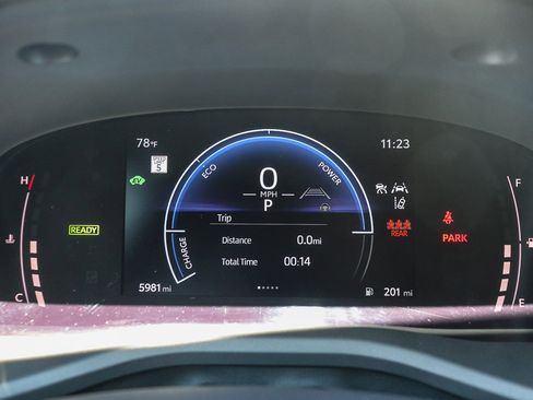 Used 2026 Toyota Camry Hybrid w/ Multimedia Upgrade Package image 27